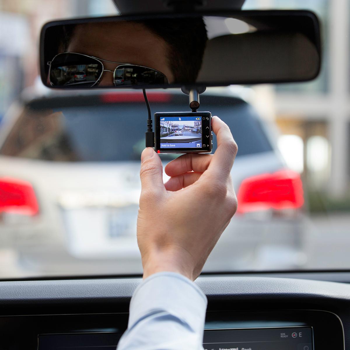 Advantages of Truck Dash Cameras Advantages of Truck Dash Cameras